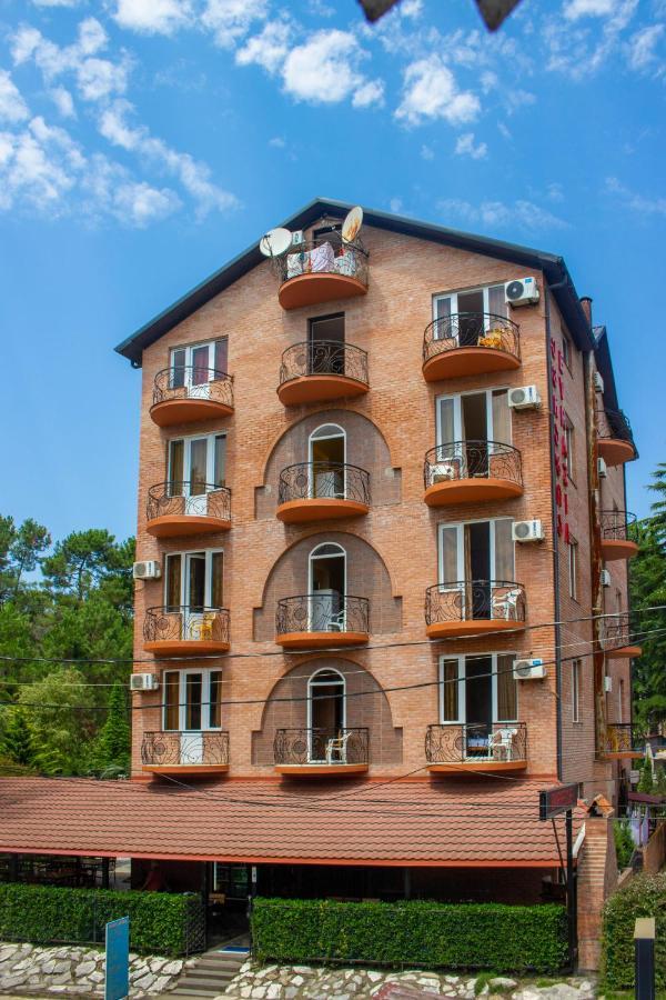Hotel Evrazia Ureki Exterior photo